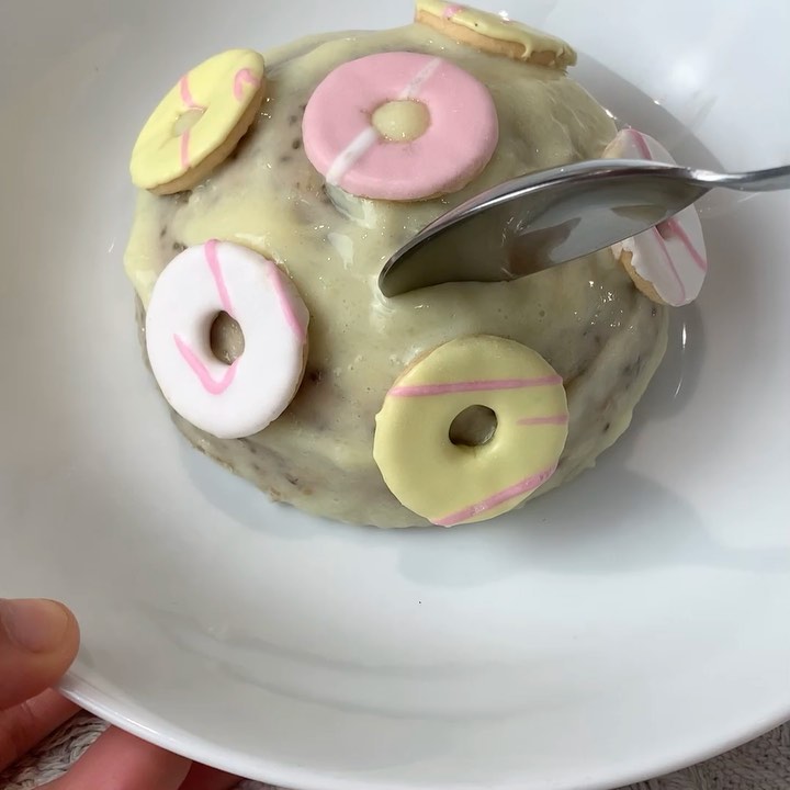 Party Rings Oatmeal Bowl Cake