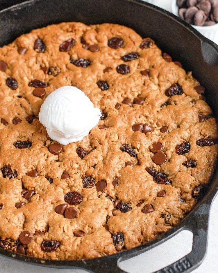 Giant Oatmeal Raisin Breakfast Cookies