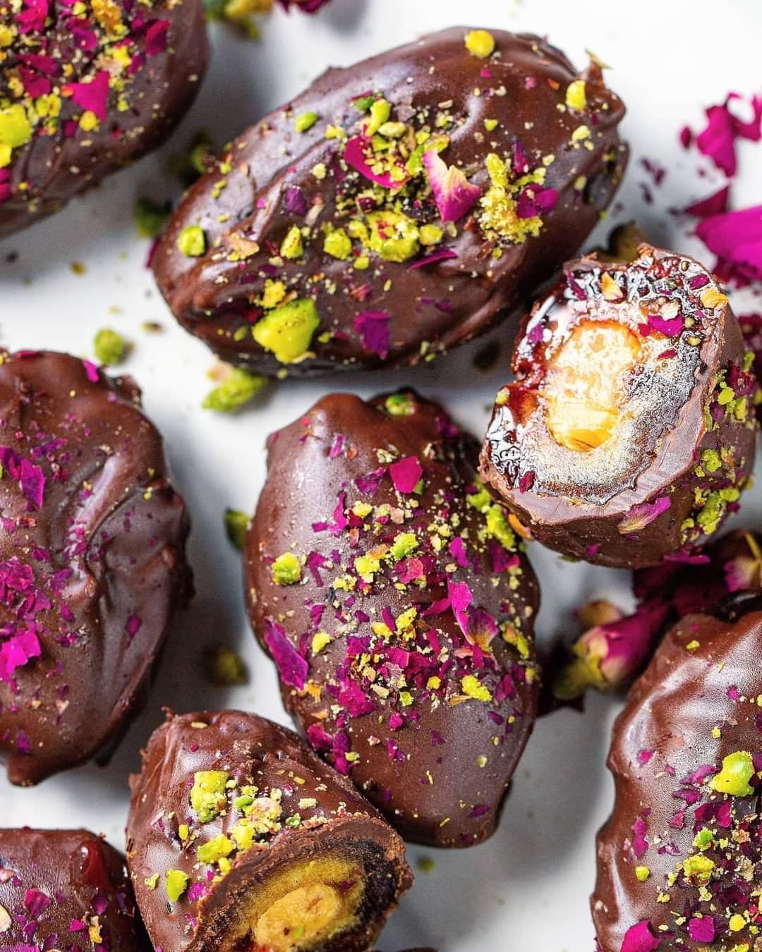 Stuffed Medjool Dates with Peanut Butter