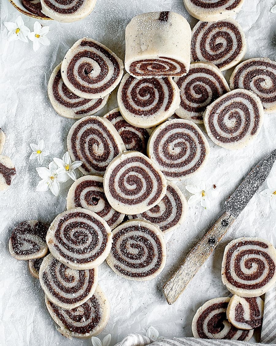 Vegan Cardamom-Chocolate Pinwheel Treats