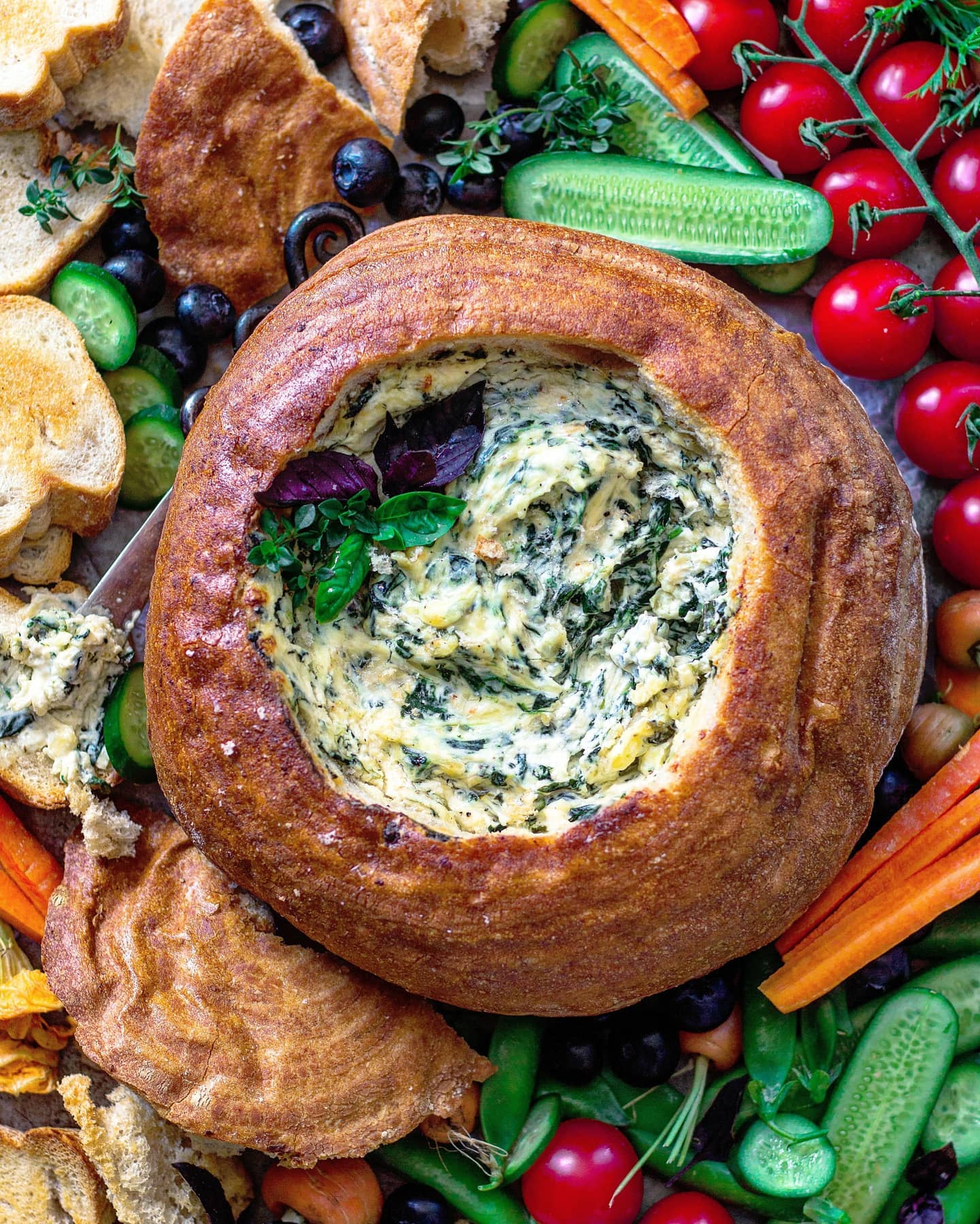 Three Cheese and Spinach Cobb Loaf