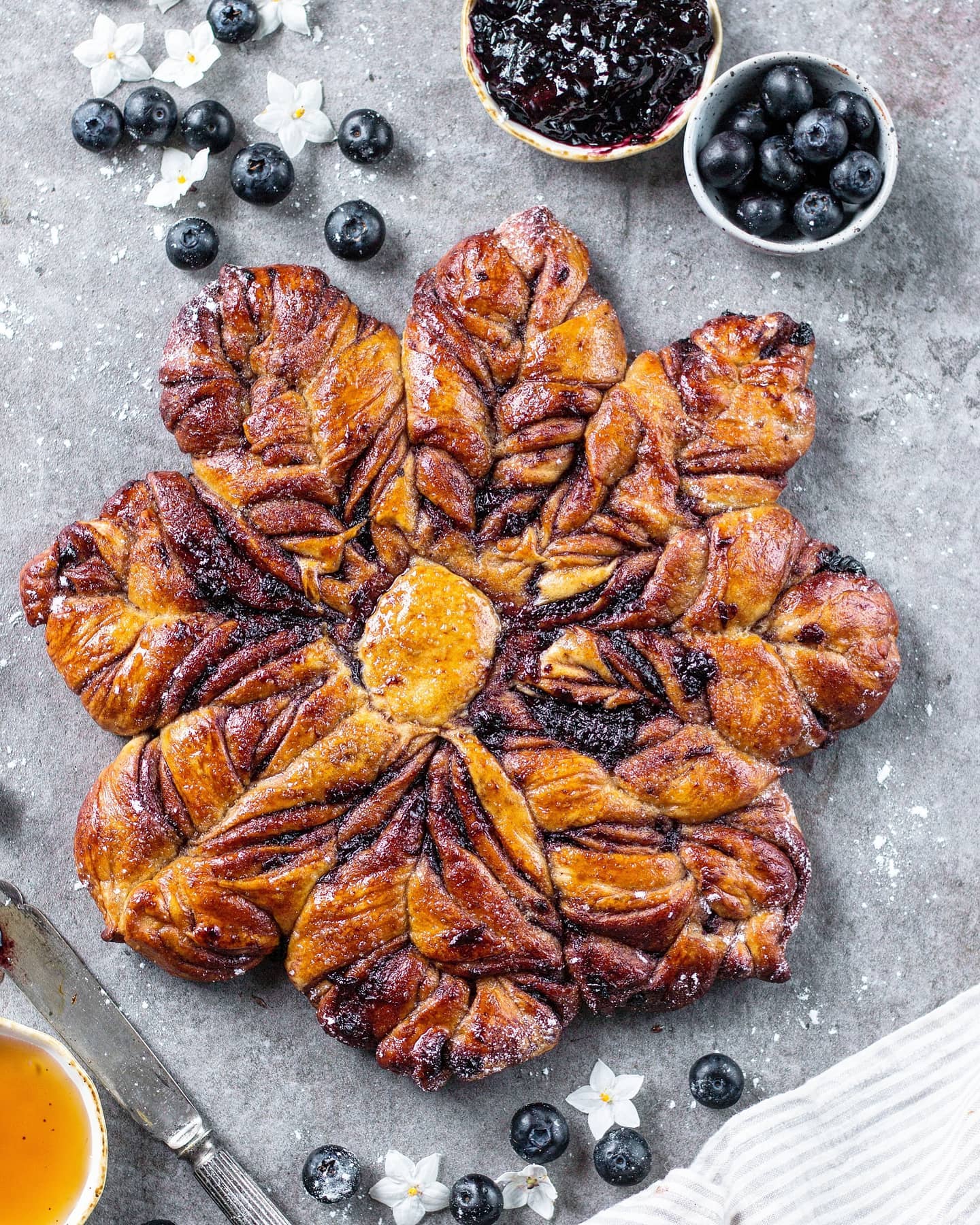 Easy Pull-Apart Blueberry Star Bread