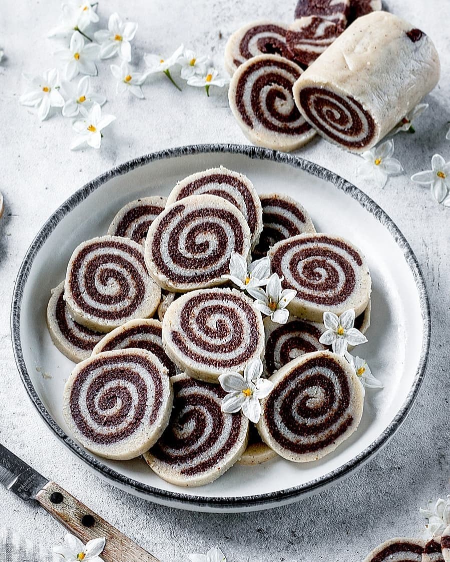 Vegan Cardamom Chocolate Pinwheel Treats