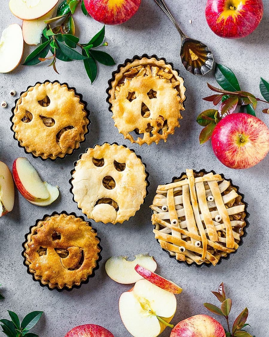 Non-Scary Halloween Apple Tarts