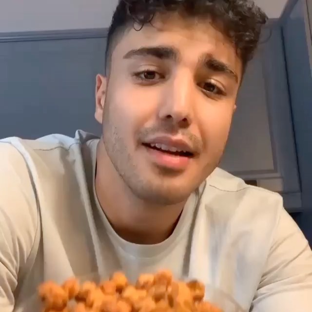 Crispy Roasted Chickpeas Snack