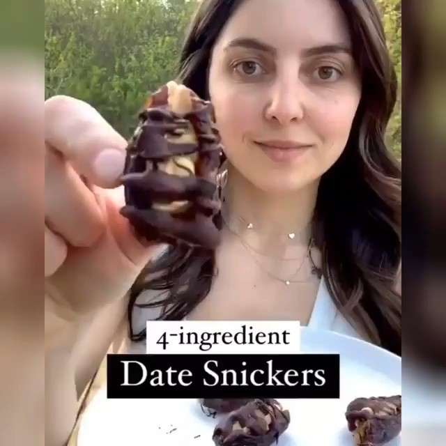 4-Ingredient Vegan Date Snickers