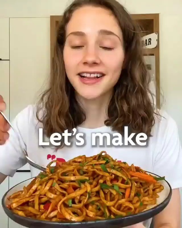 Garlic Chili Oil Noodles