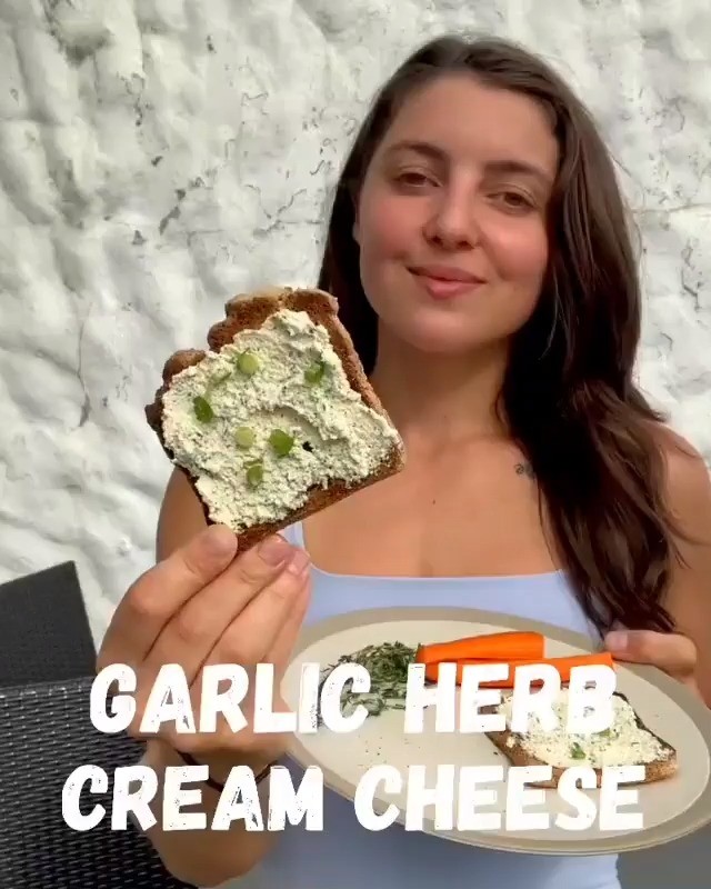 Garlic and Herb Vegan Cream Cheese
