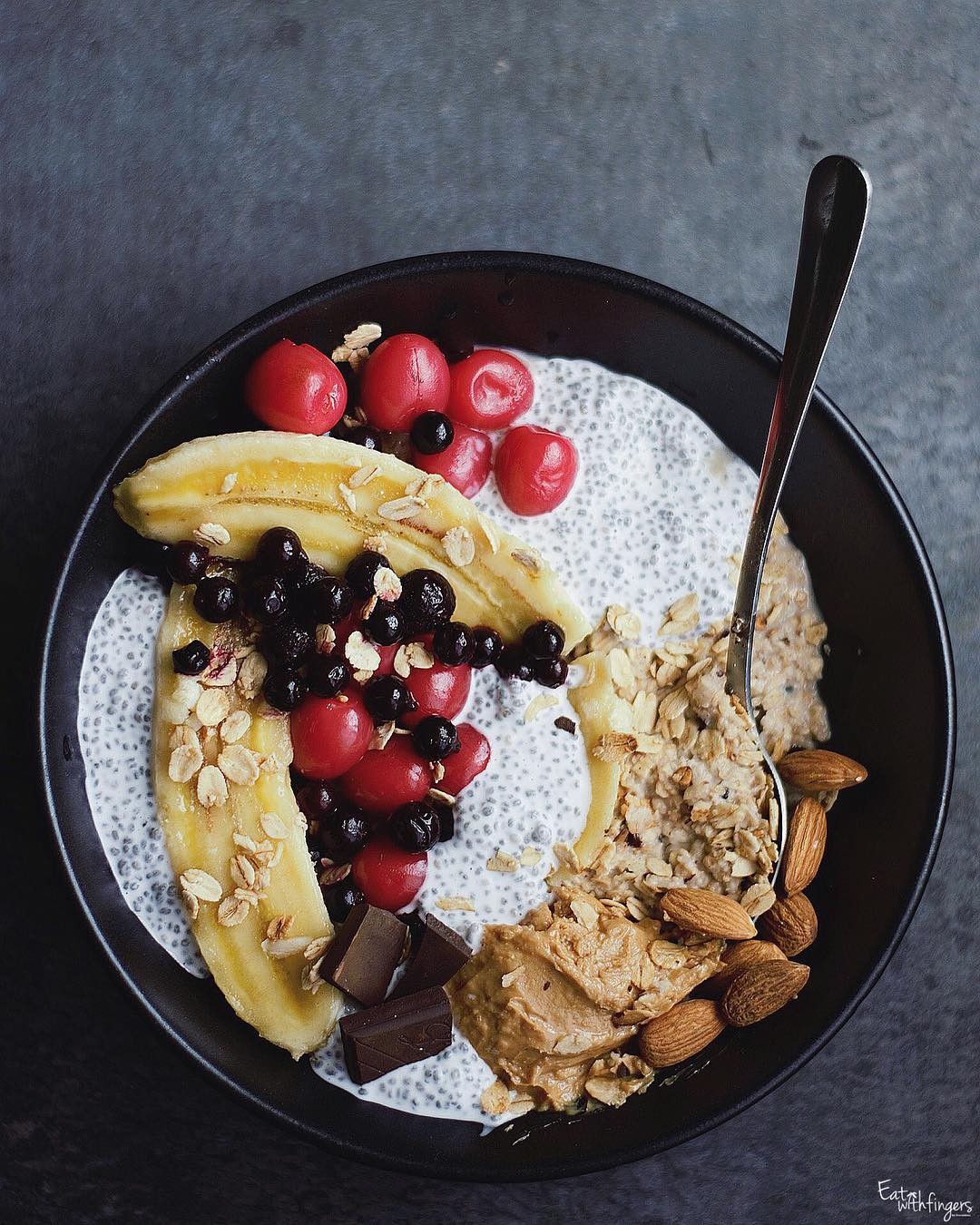 Vanilla Oats with Coconut Chia Pudding