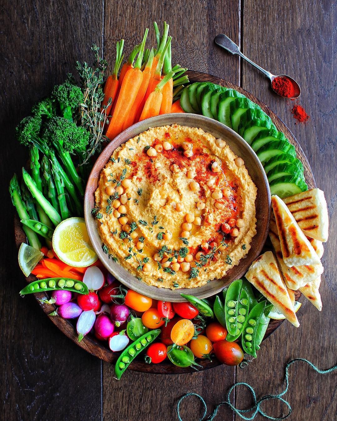 Simple Hummus Platter with Toppings