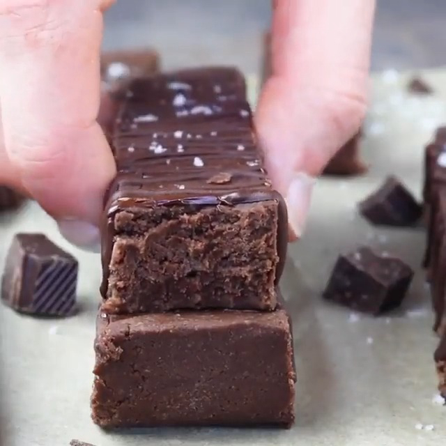 Vegan Nutella Fudge Bars