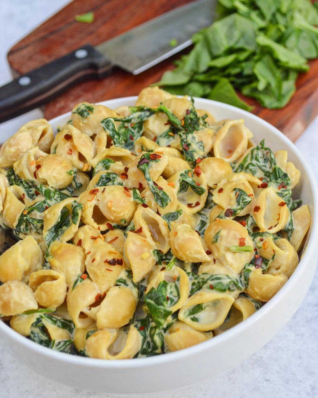 Simple Vegan Creamy Spinach Pasta