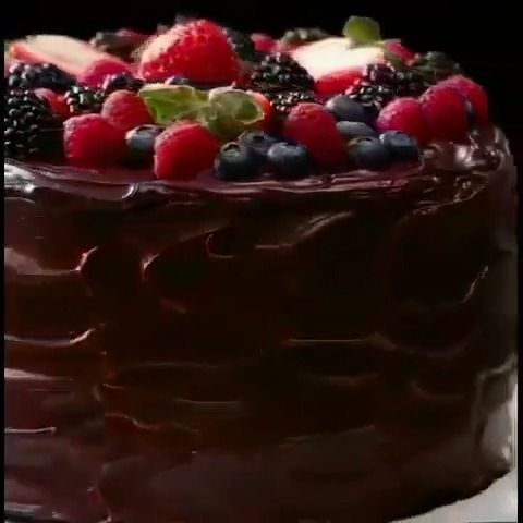 Fudgiest Vegan Chocolate Cake