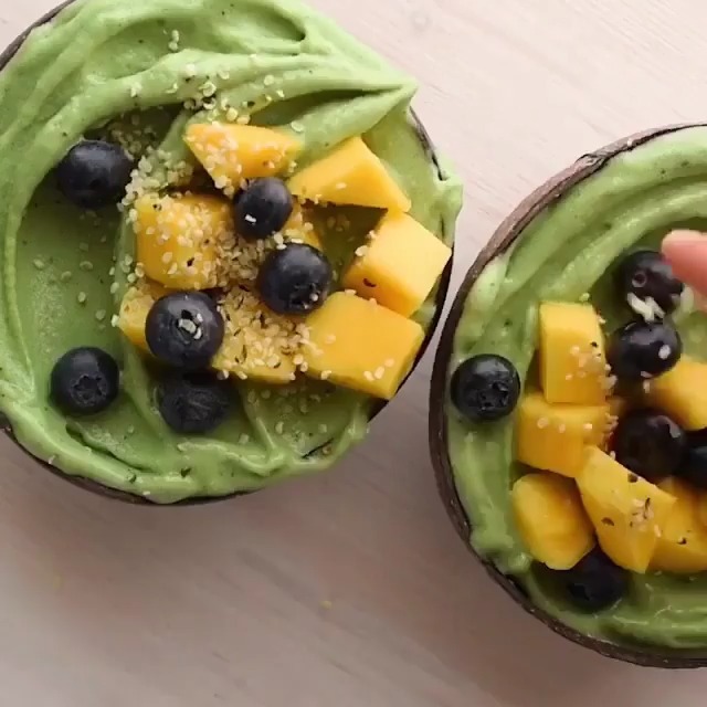 Spirulina Banana Mango Nice Cream