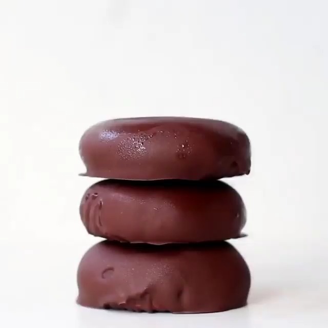 No-Bake Chocolate Peanut Butter Cookies