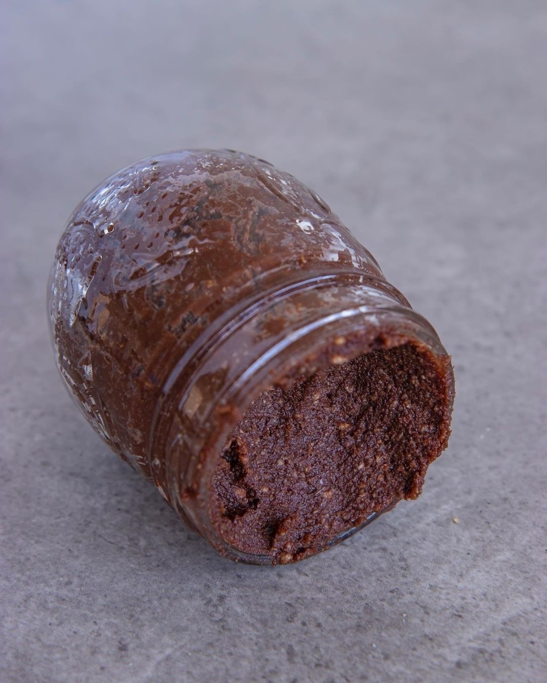 Simple Vegan Hazelnut Chocolate Spread
