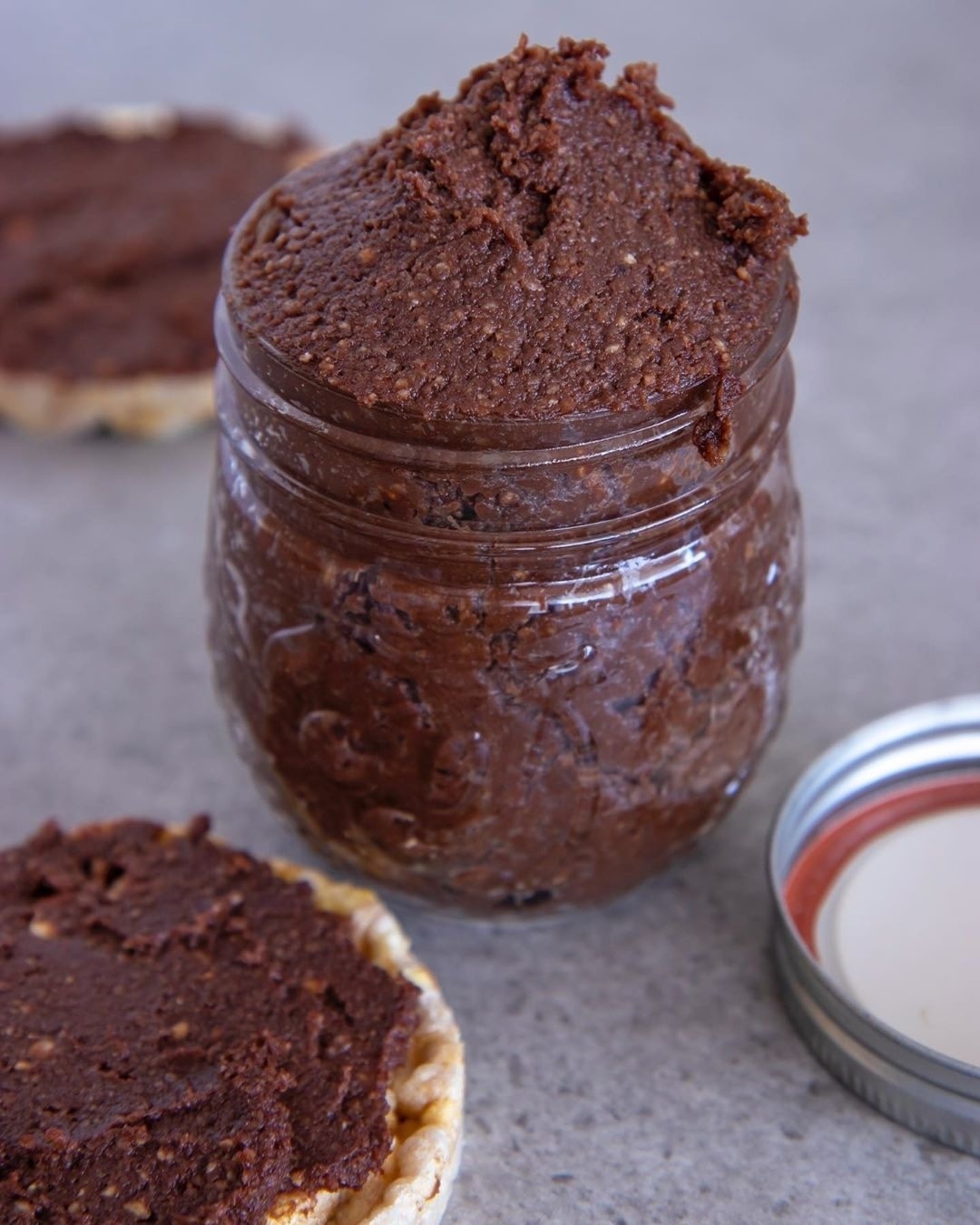 Simple Vegan Hazelnut Chocolate Spread