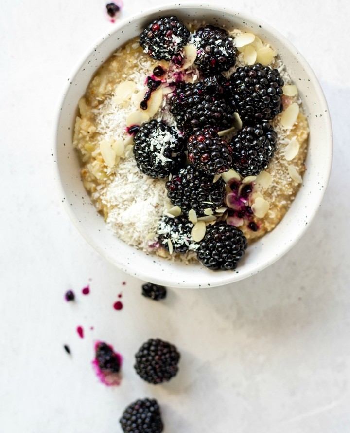 Blackberry, Apple and Coconut Oatmeal
