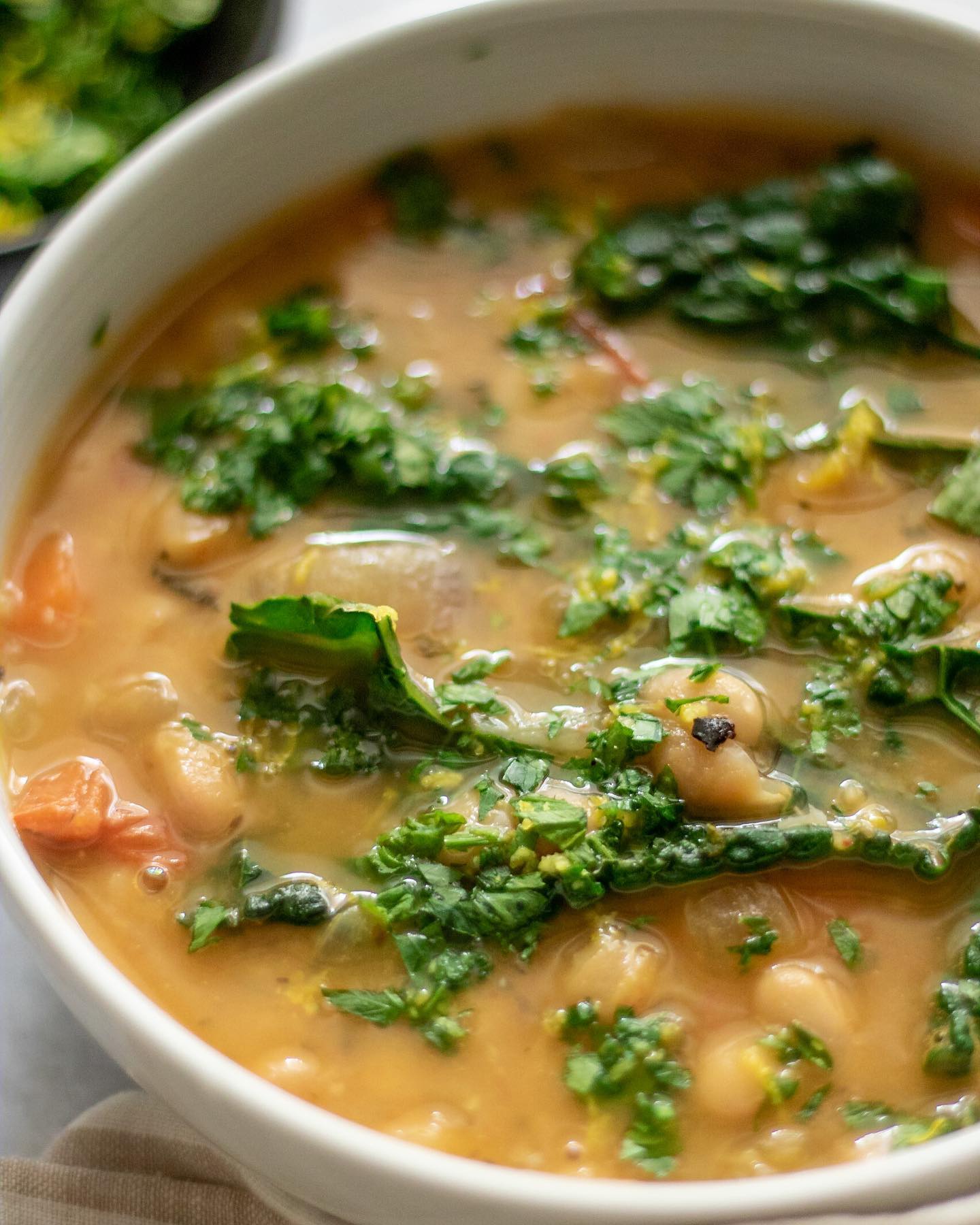 Creamy Roasted Tomato and White Bean Soup