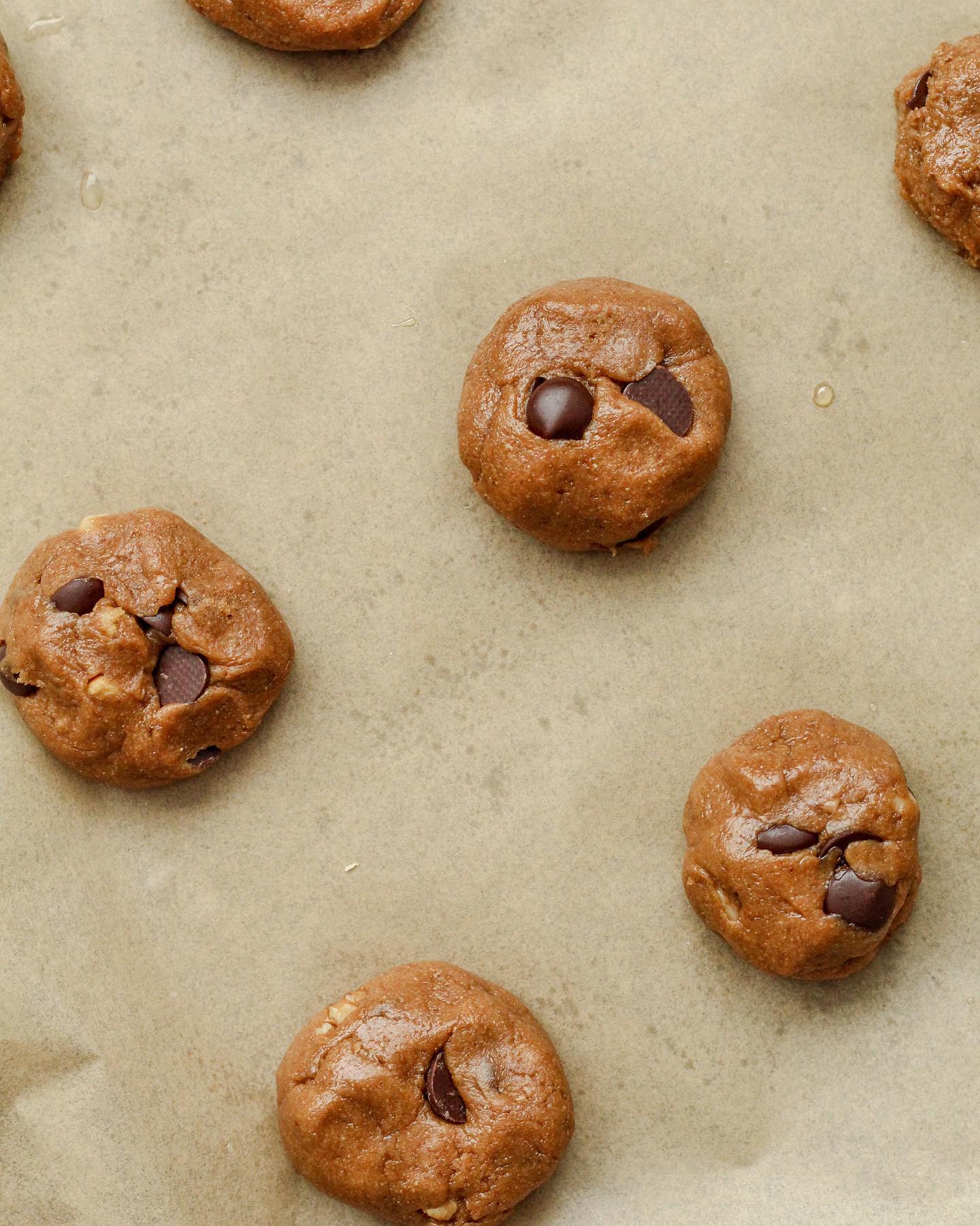 Chocolate Chip Walnut Cookies