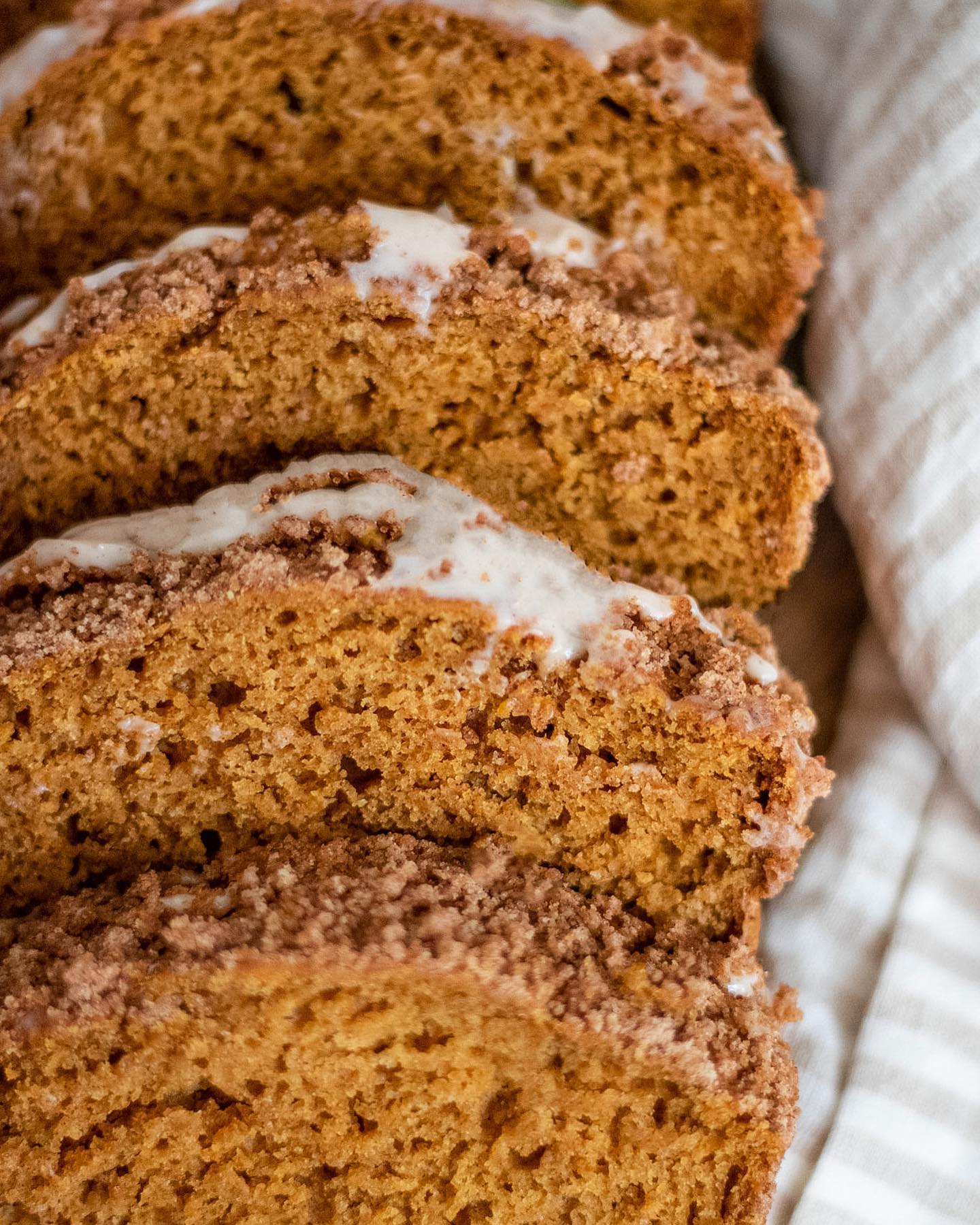 Vegan Pumpkin Bread with Cinnamon Streusel