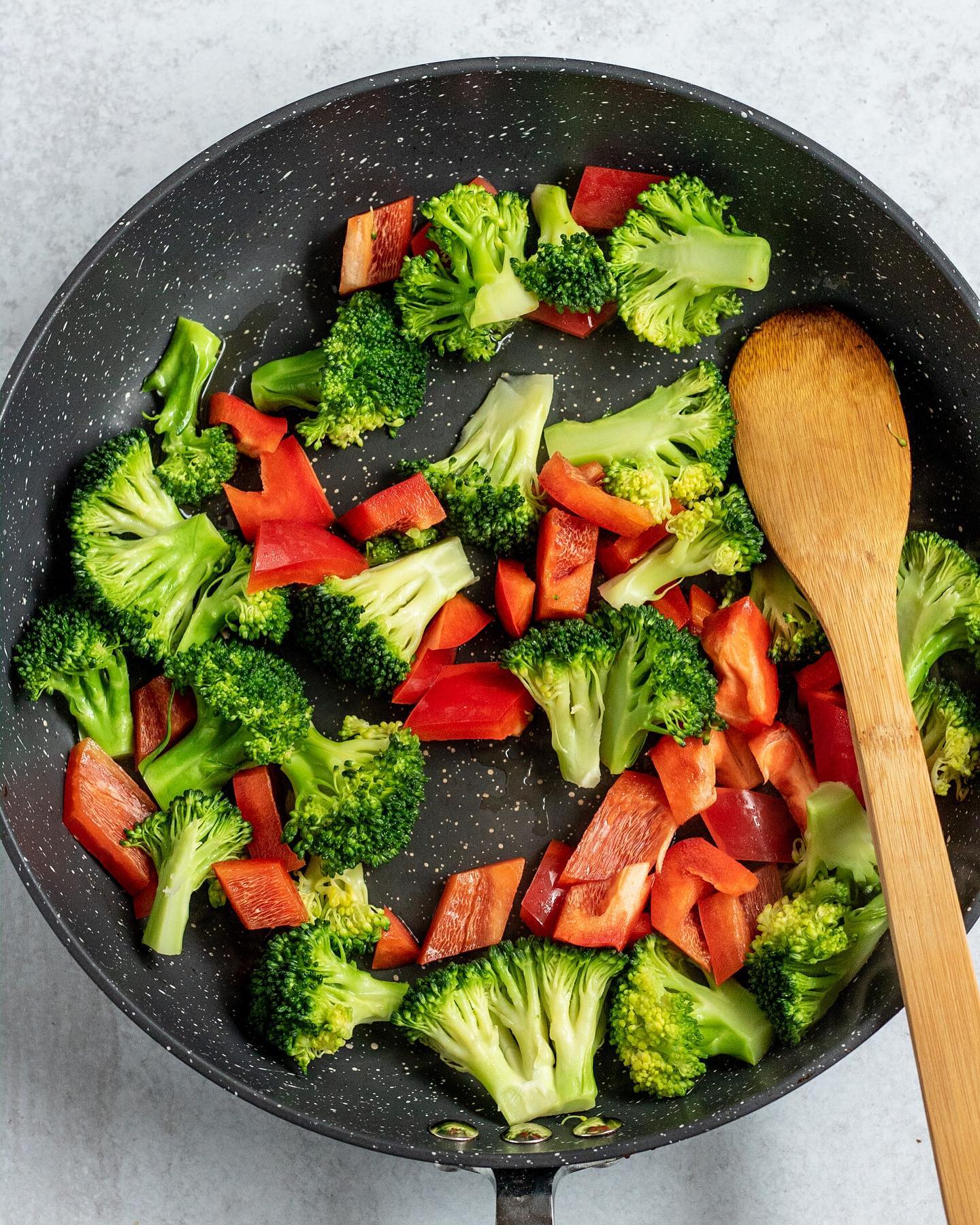 Spicy Sriracha Tofu Noodle Stir-Fry