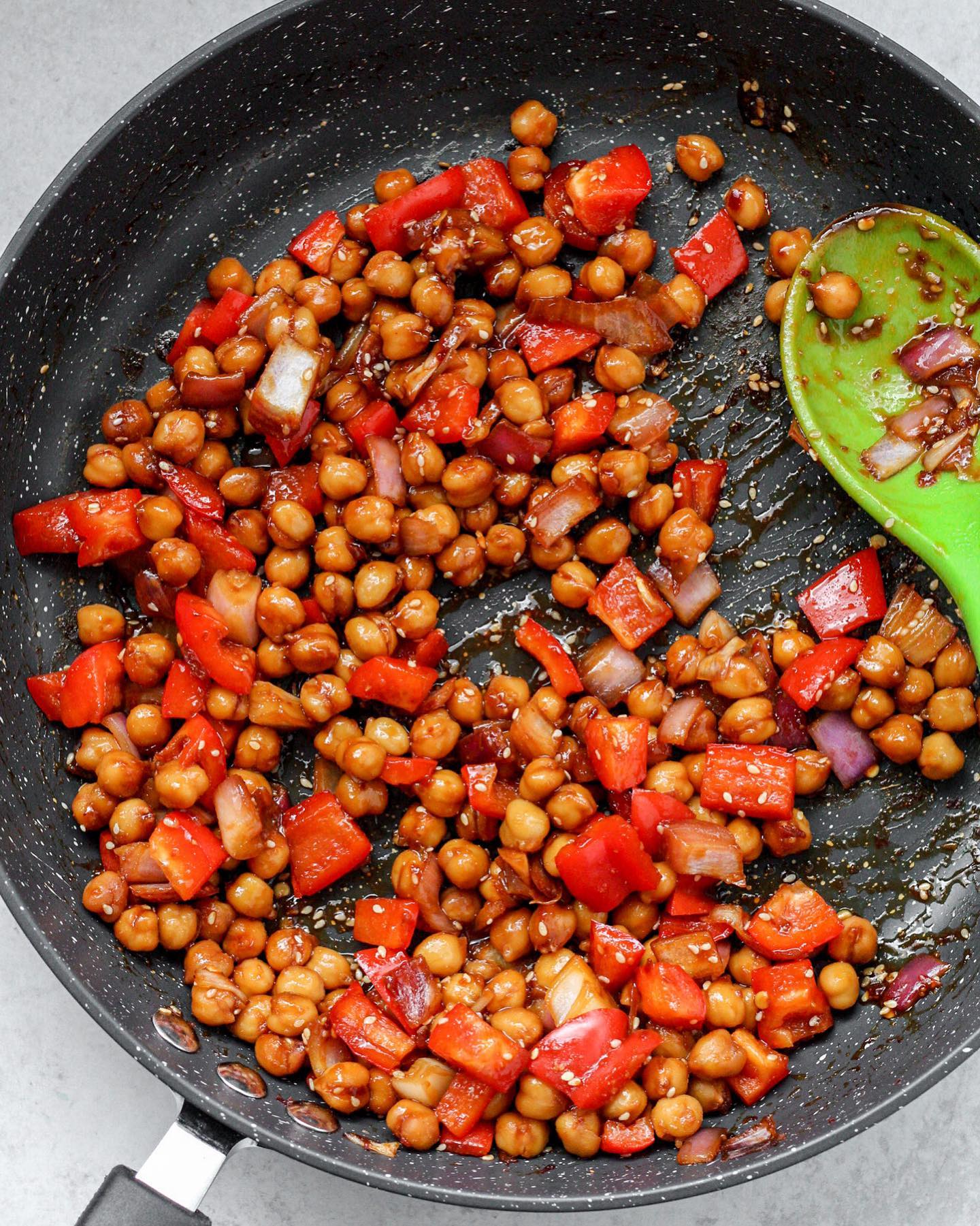 Garlic Chili Chickpeas Bowl