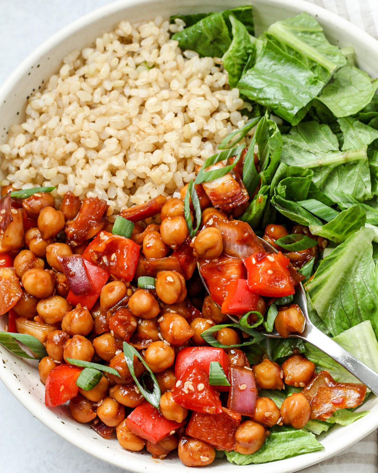 Garlic Chili Chickpeas Bowl