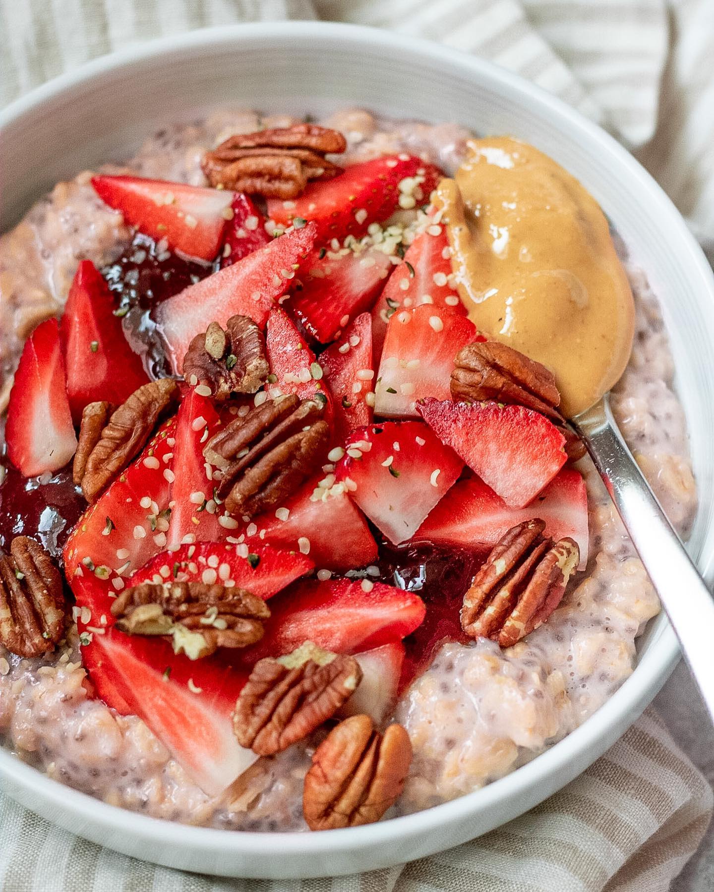 Strawberries and Cream Oatmeal: a Delightful Twist
