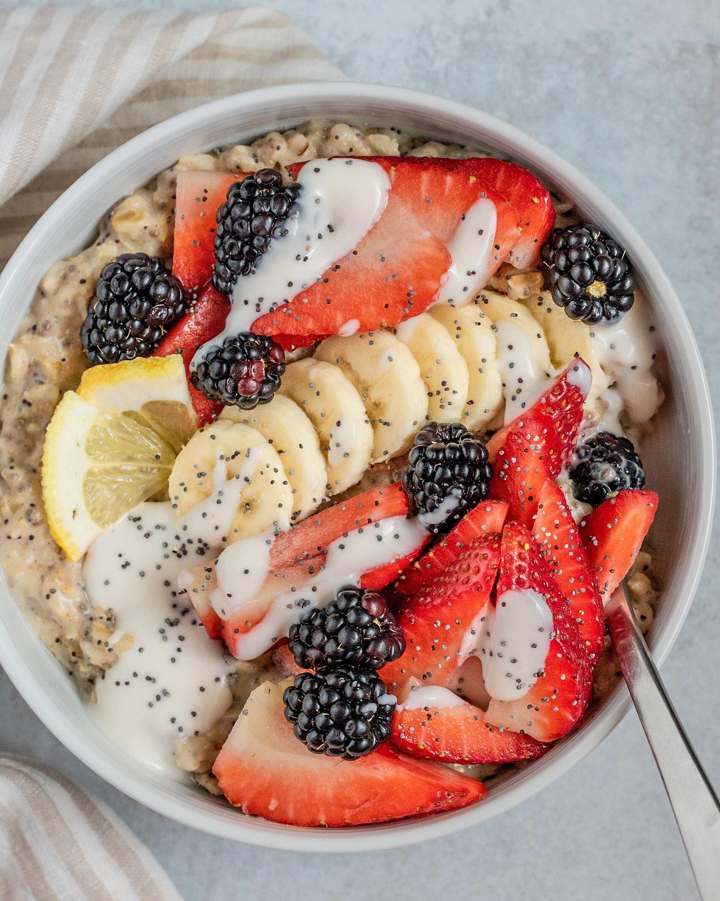 Lemon Poppyseed Oatmeal