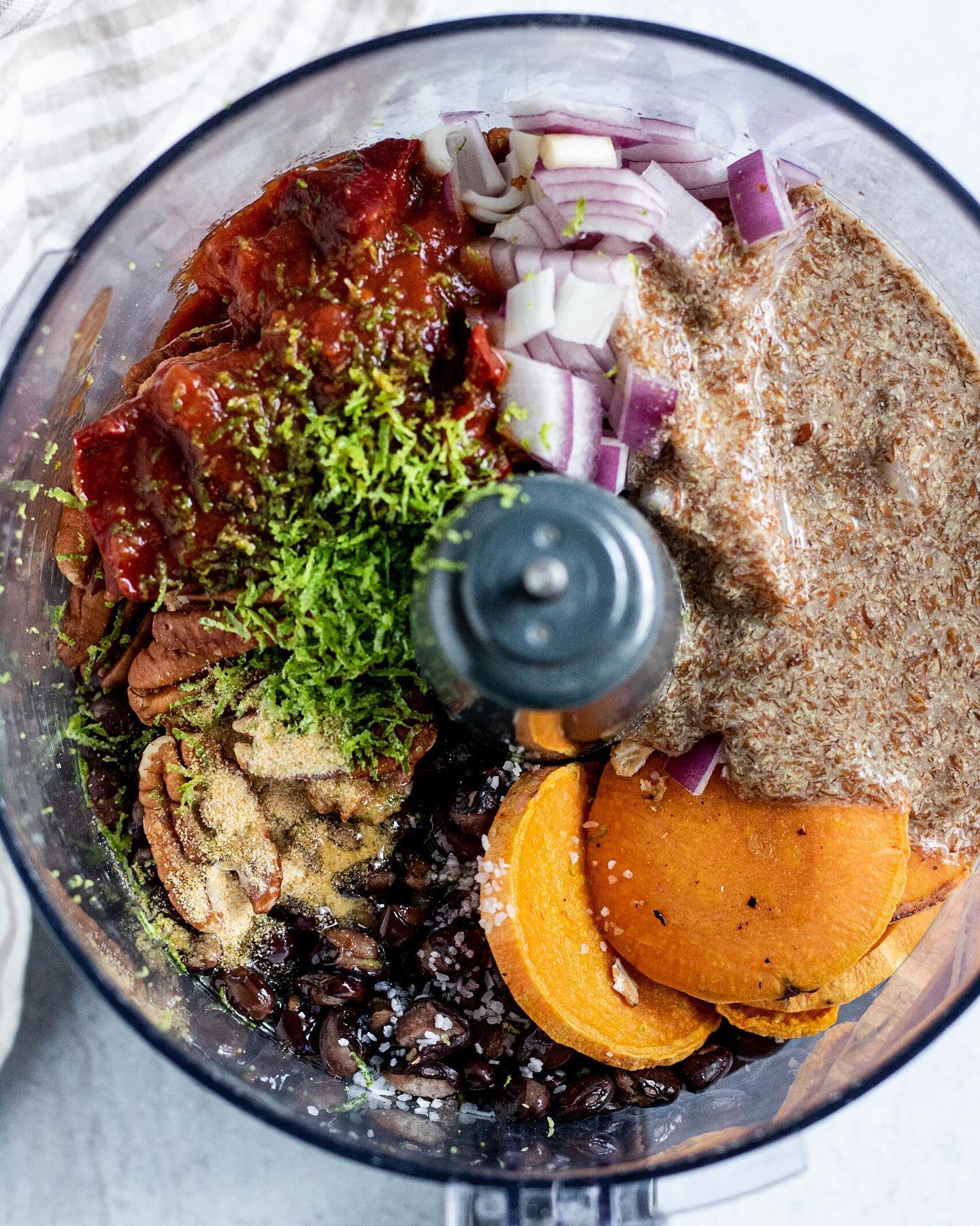Chipotle Lime Black Bean Burgers
