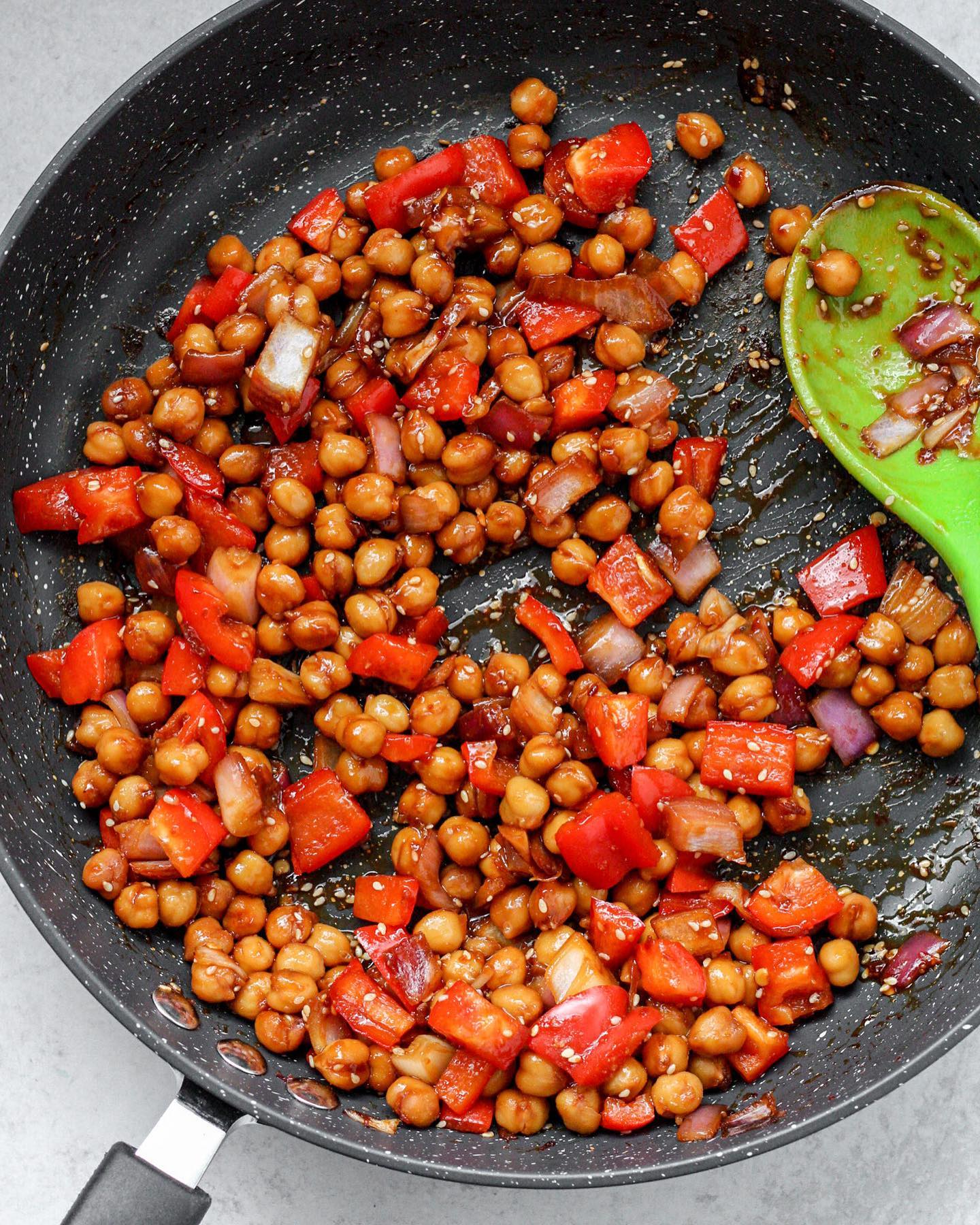 Garlic Chili Chickpeas