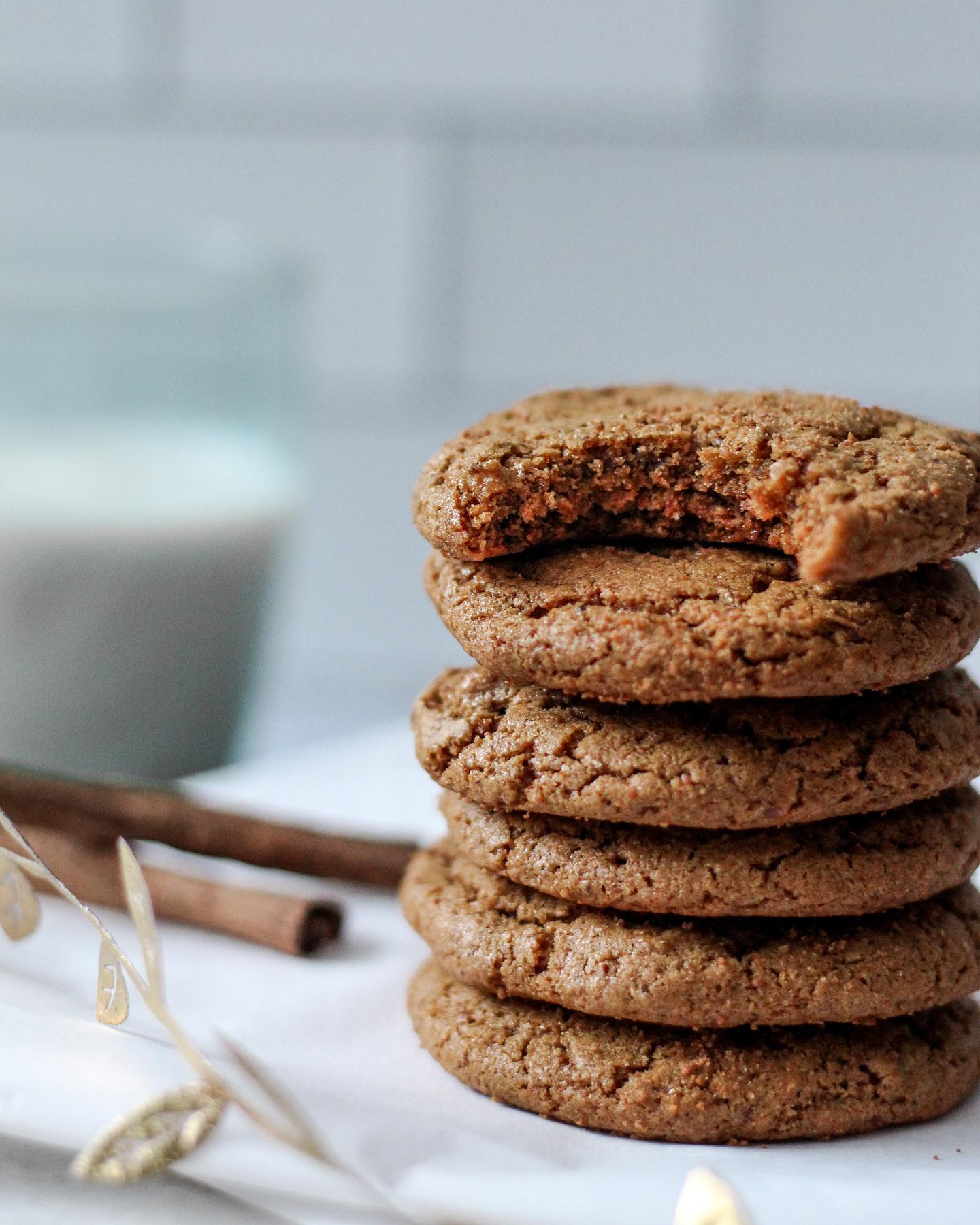 Chewy Ginger Molasses Cookies