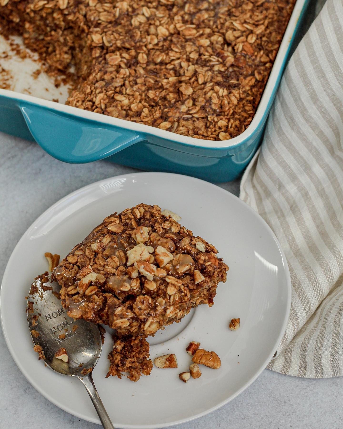 Festive Cinnamon Roll Baked Oats