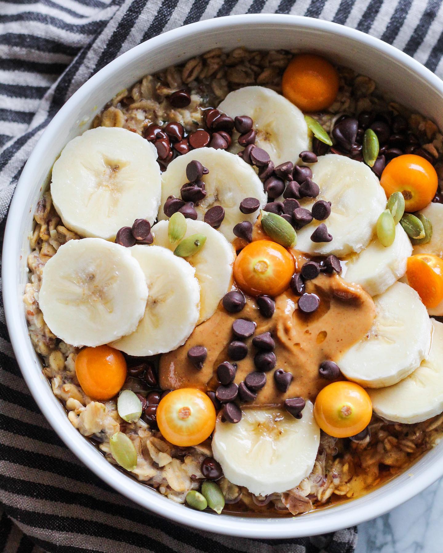 Tahini and Date Oatmeal