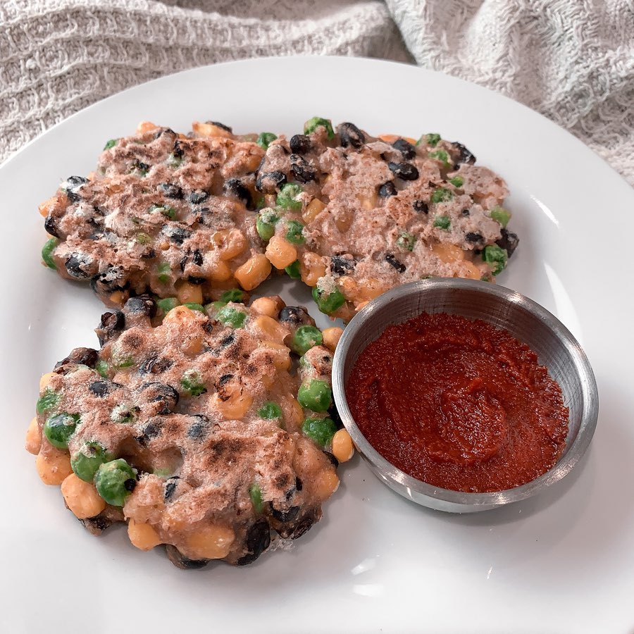Homemade Veggie Patties with Spicy Tomato Dip