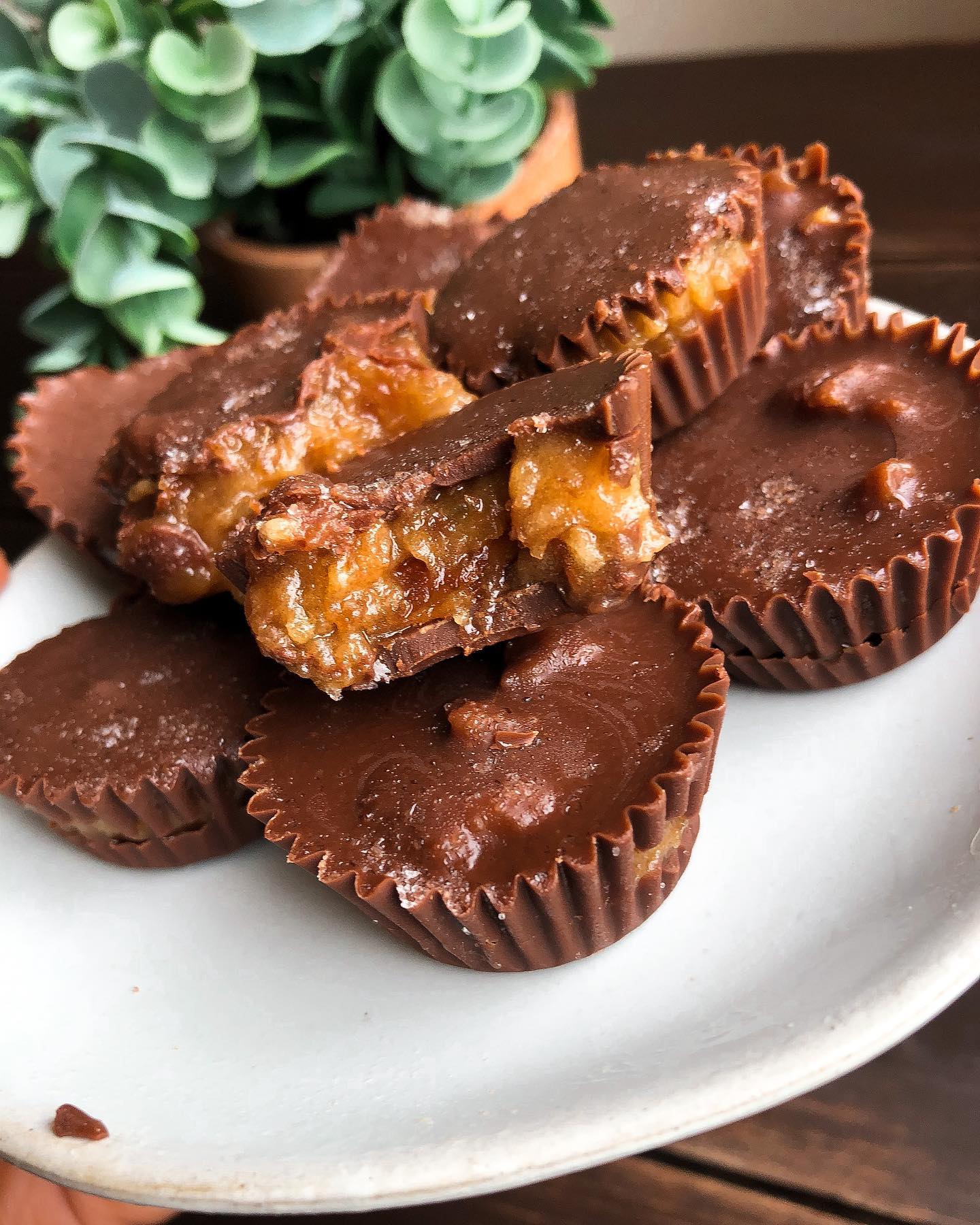 Salted Caramel Chocolate Cups
