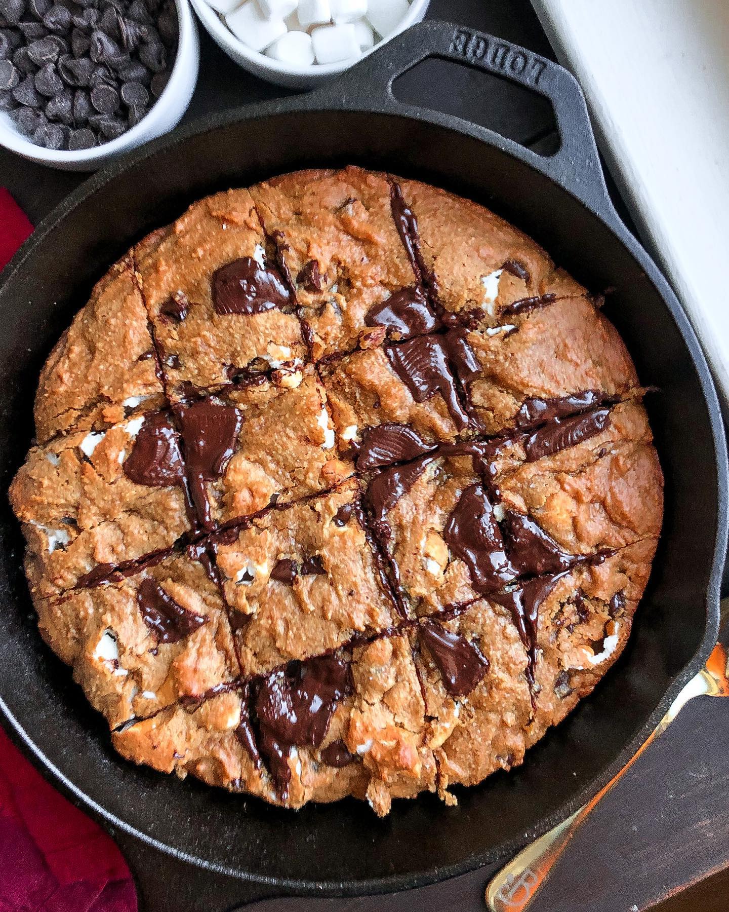 S'mores Cookie Skillet