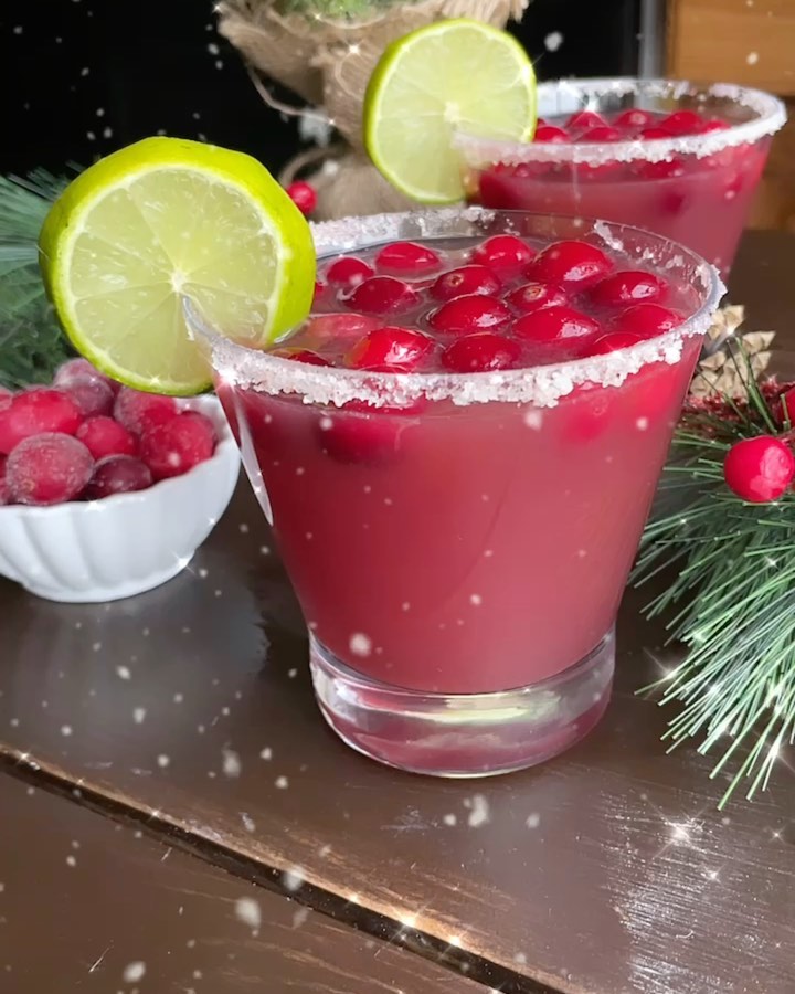Christmas Margaritas with Cranberry and Pomegranate
