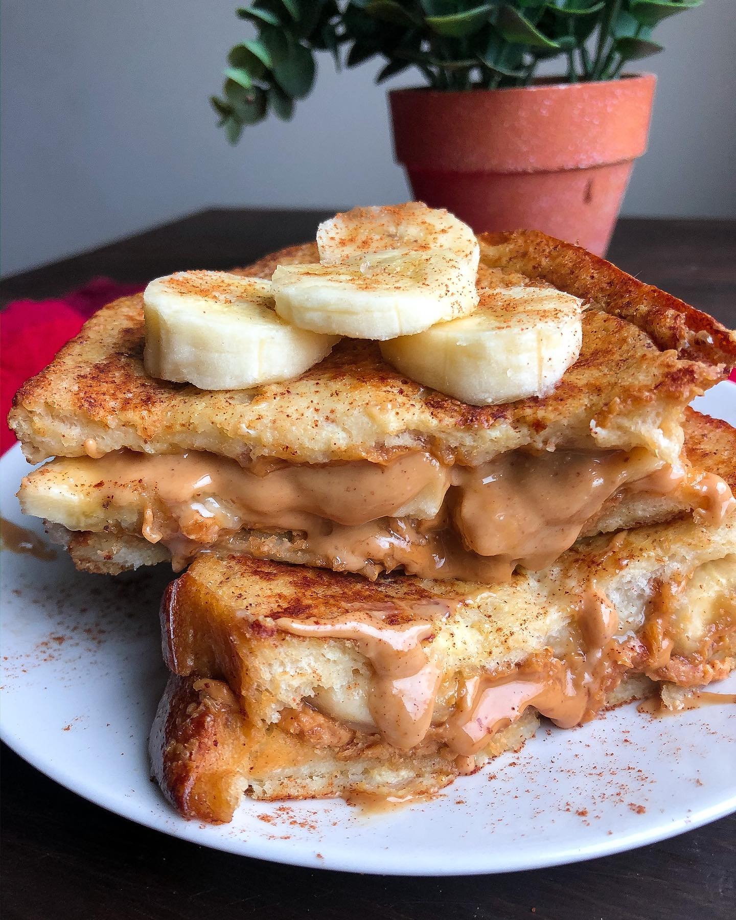 Peanut Butter and Banana Stuffed French Toast