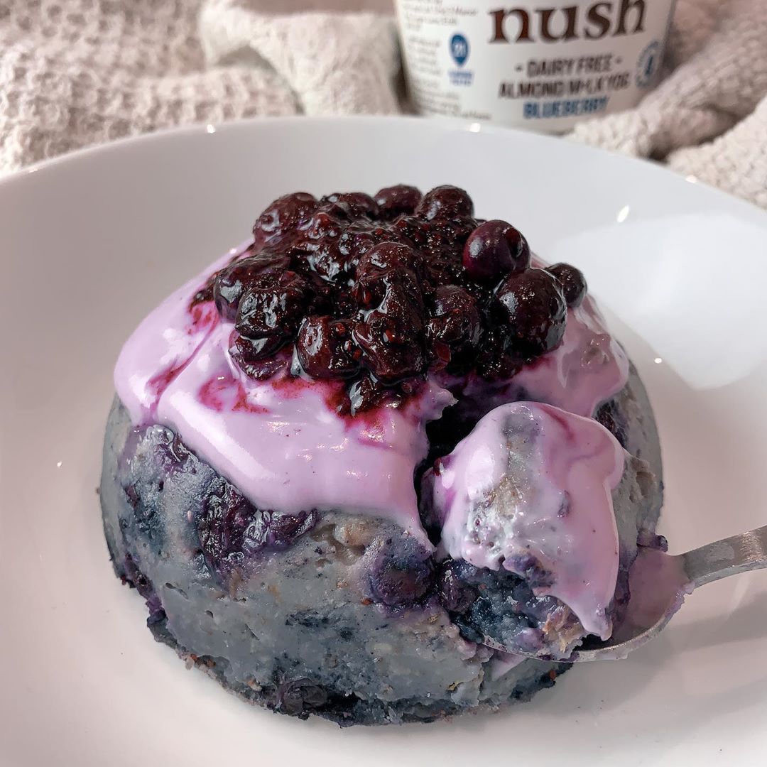 Blueberry Muffin Overnight Oat Cake