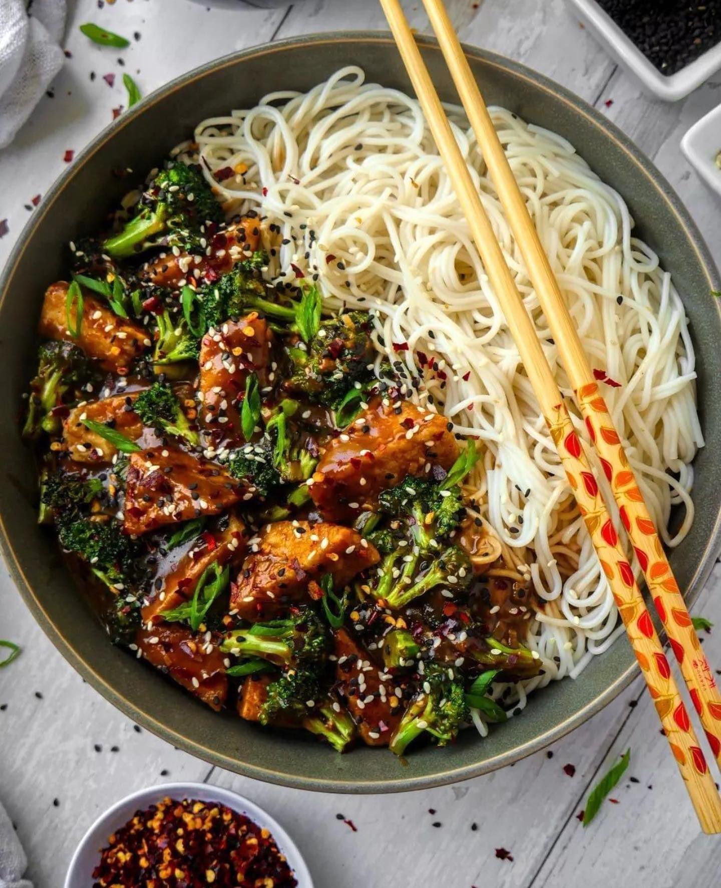 Sticky Garlic Sesame Tofu and Broccoli