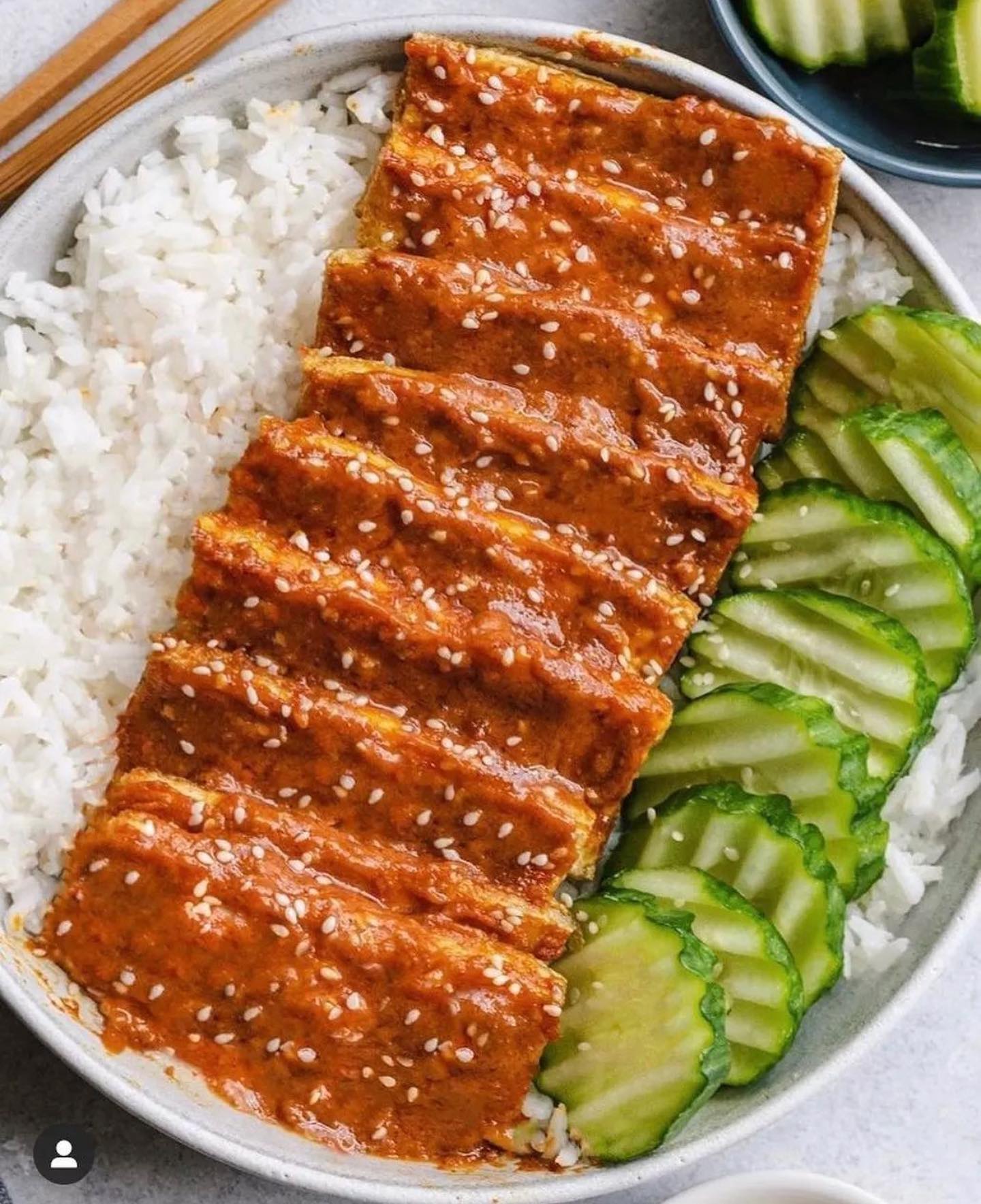Crispy Tofu with Thai Peanut Sauce