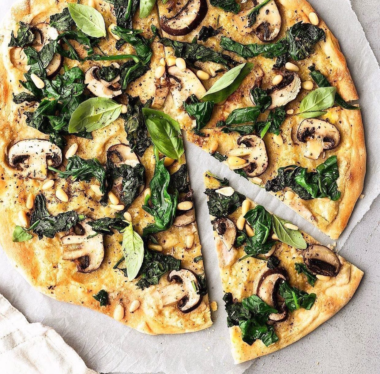Vegan Spinach Mushroom Pizza