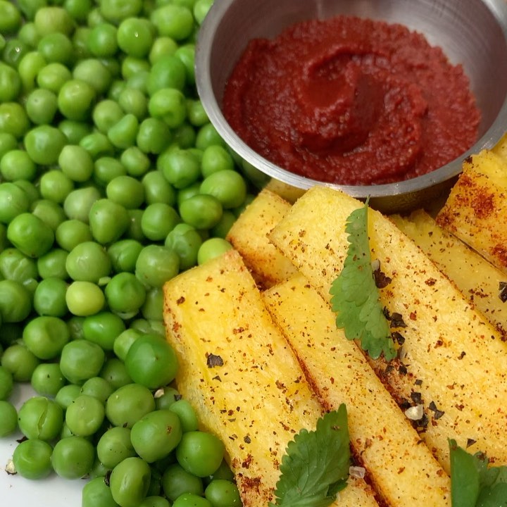 Breaded Tofu Fillet with Polenta Chips