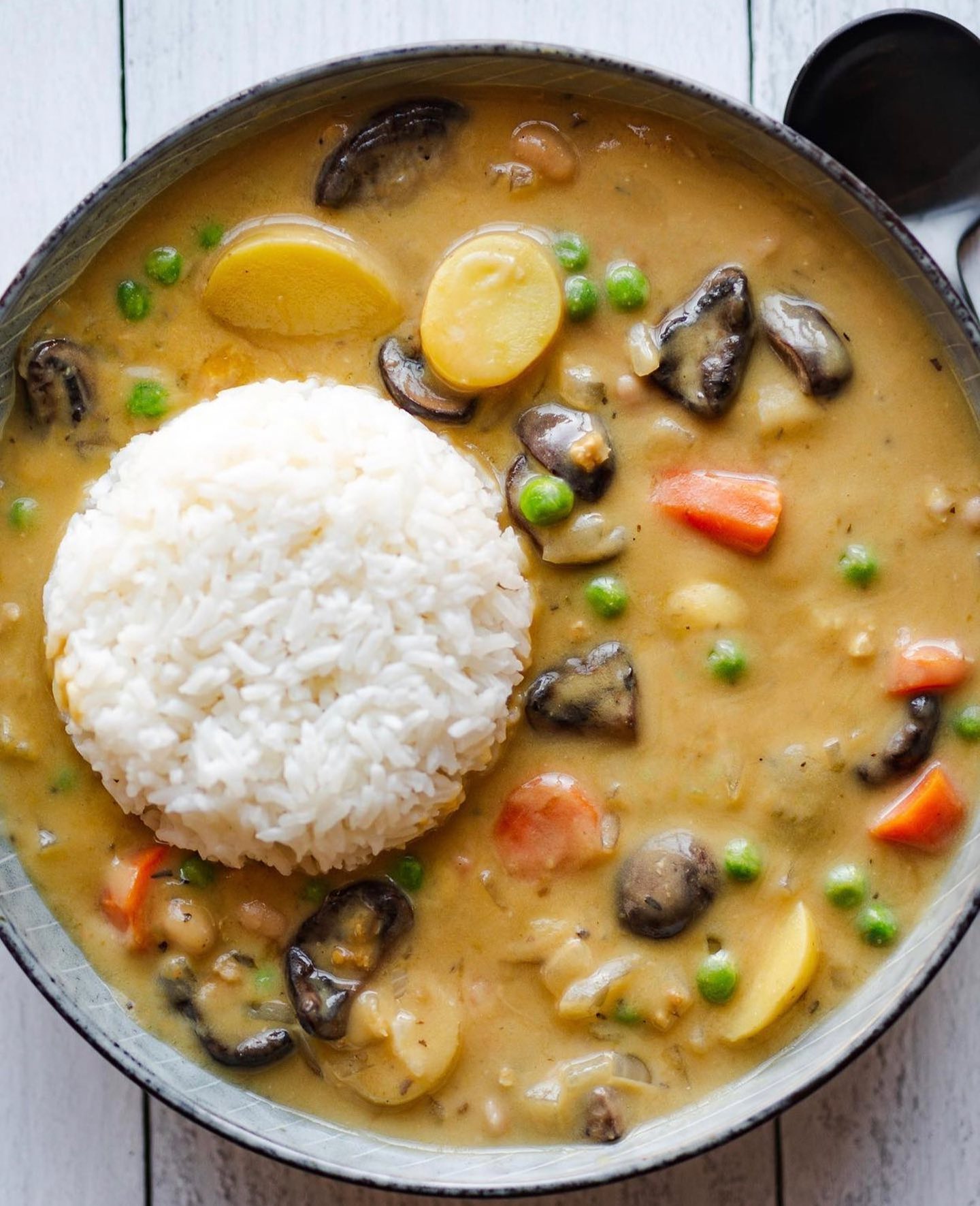 White Bean Mushroom Stew with Potatoes