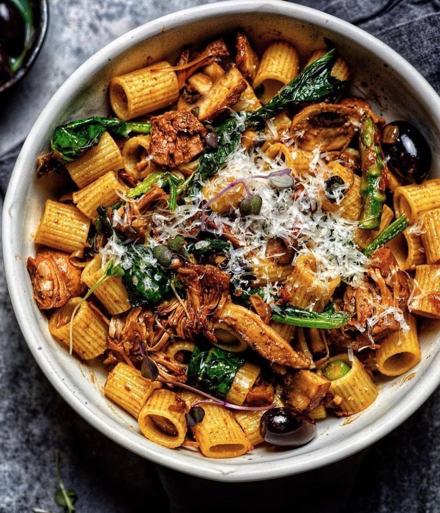 Spicy Pulled Jackfruit Pork