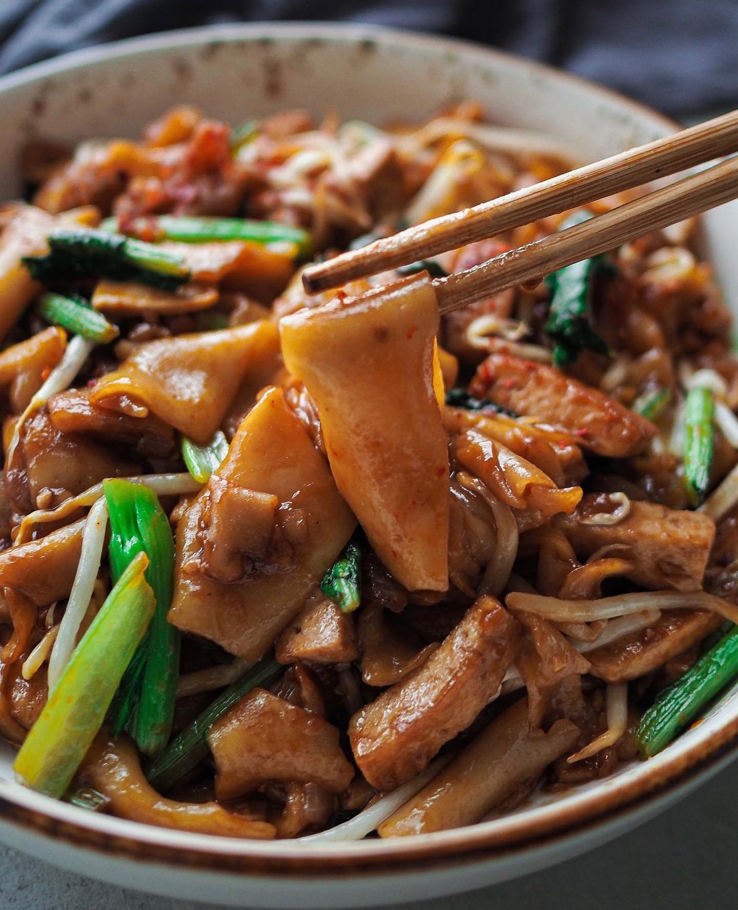 Quick Vegan Chow Fun