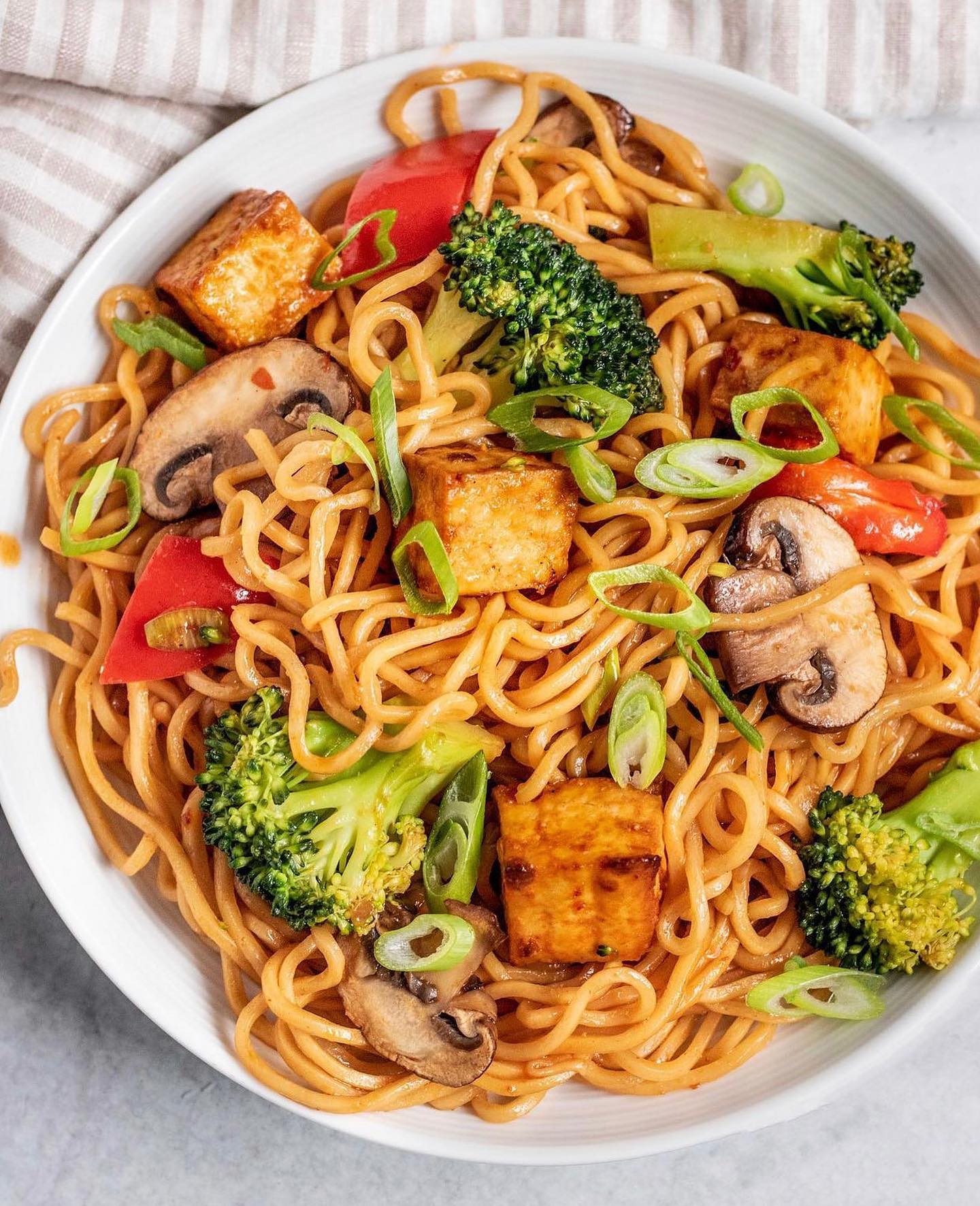 Spicy Sriracha Tofu Noodles