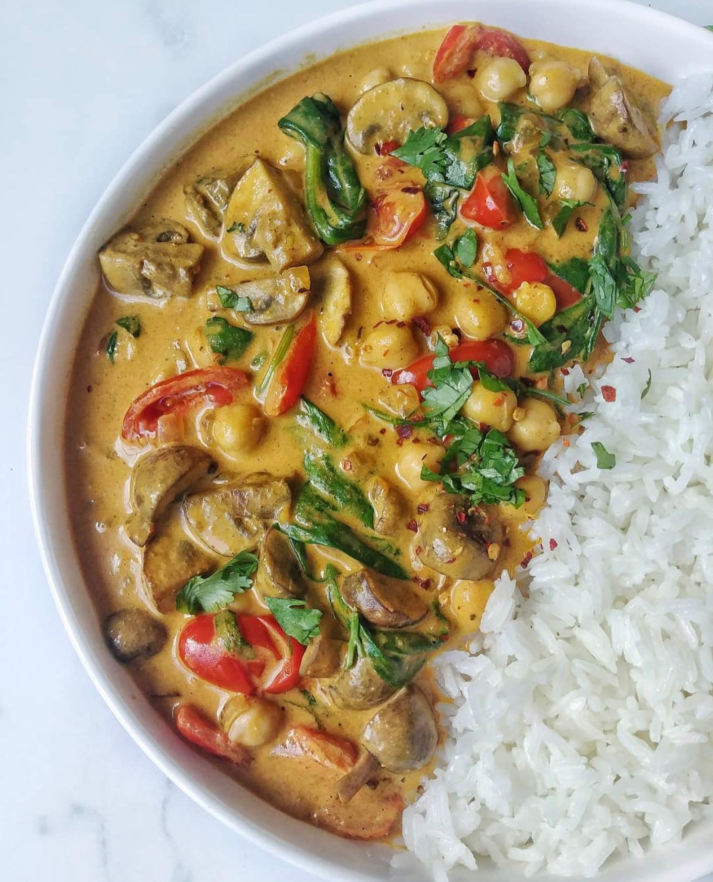 Chickpea Mushroom and Spinach Curry
